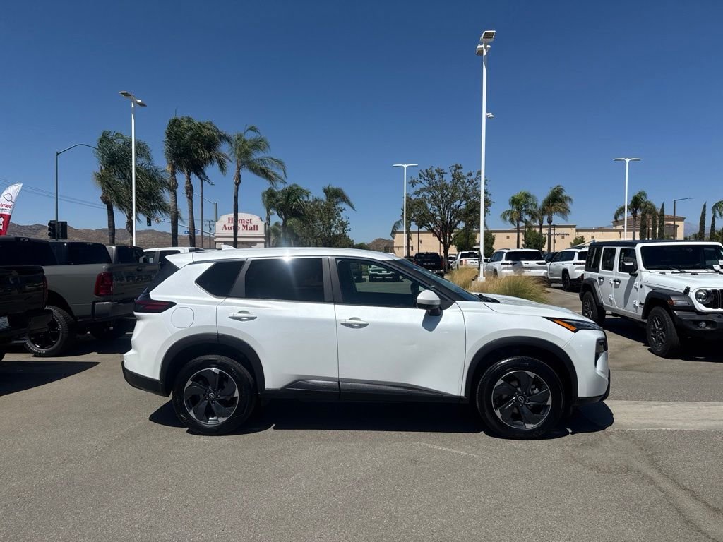Used 2024 White Nissan SV image 2