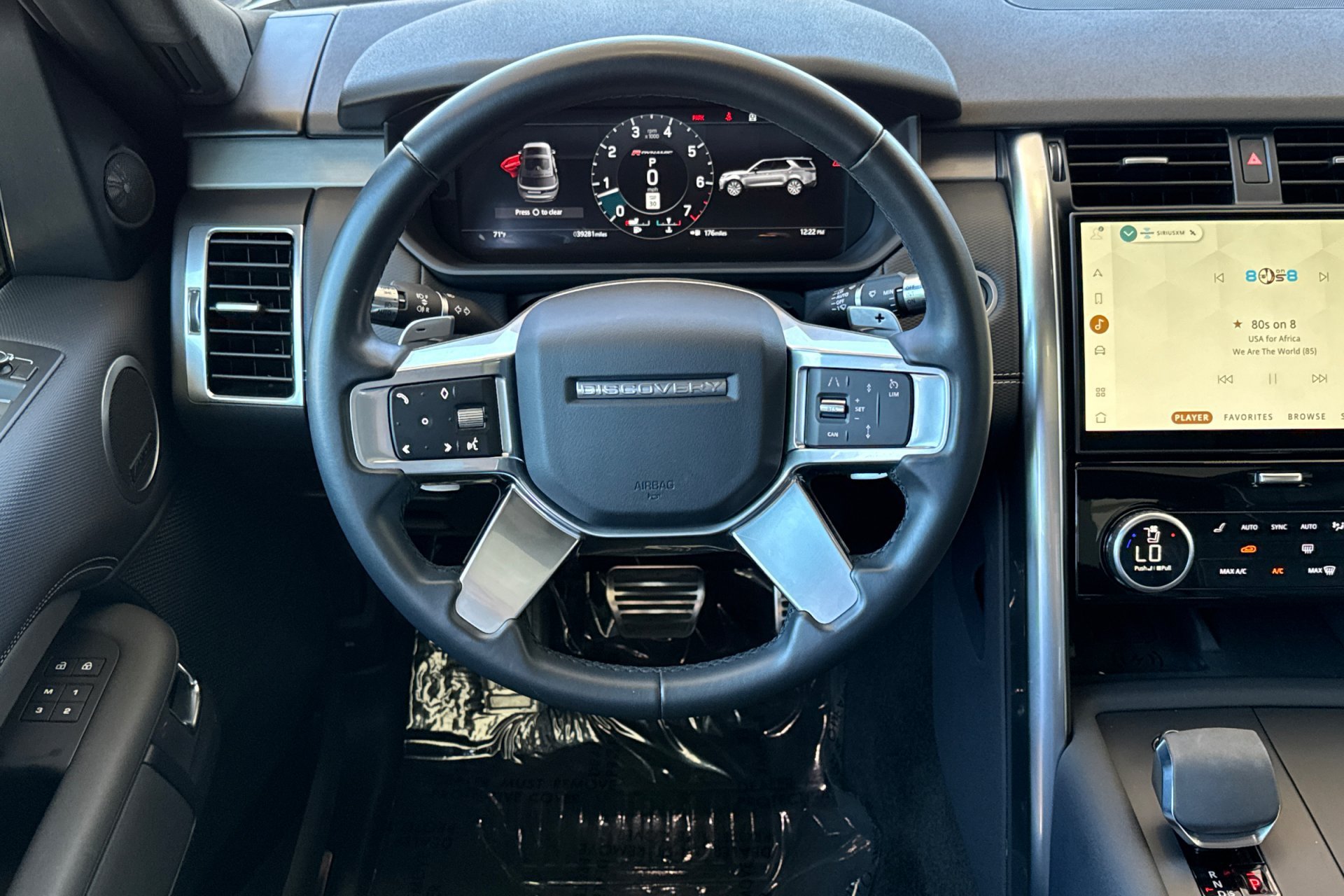 Used 2021 Portofino Blue Metallic Land Rover R-Dynamic S image 16