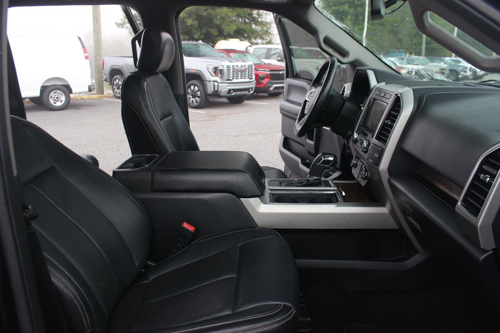 Used 2020 Black Ford XL image 36