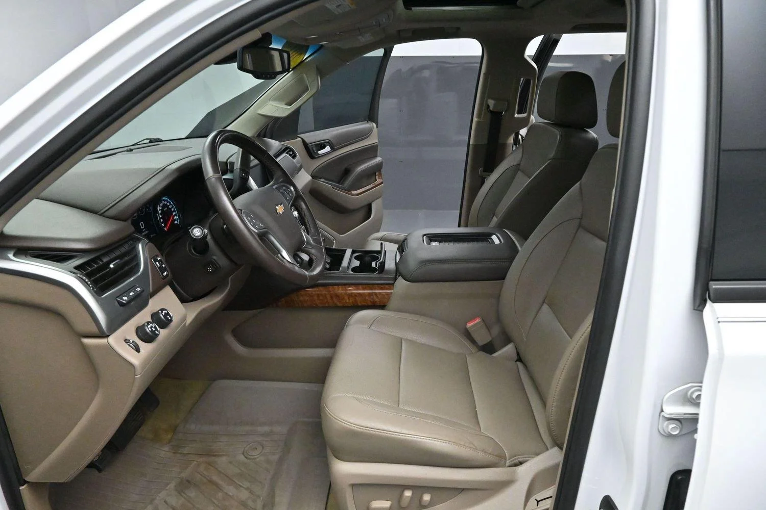 Used 2018 Summit White Chevrolet Premier image 14
