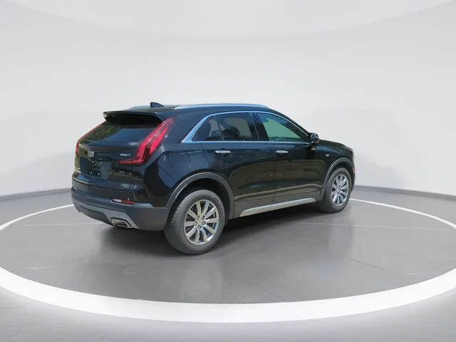 Used 2022 Black Cadillac Premium Luxury image 8