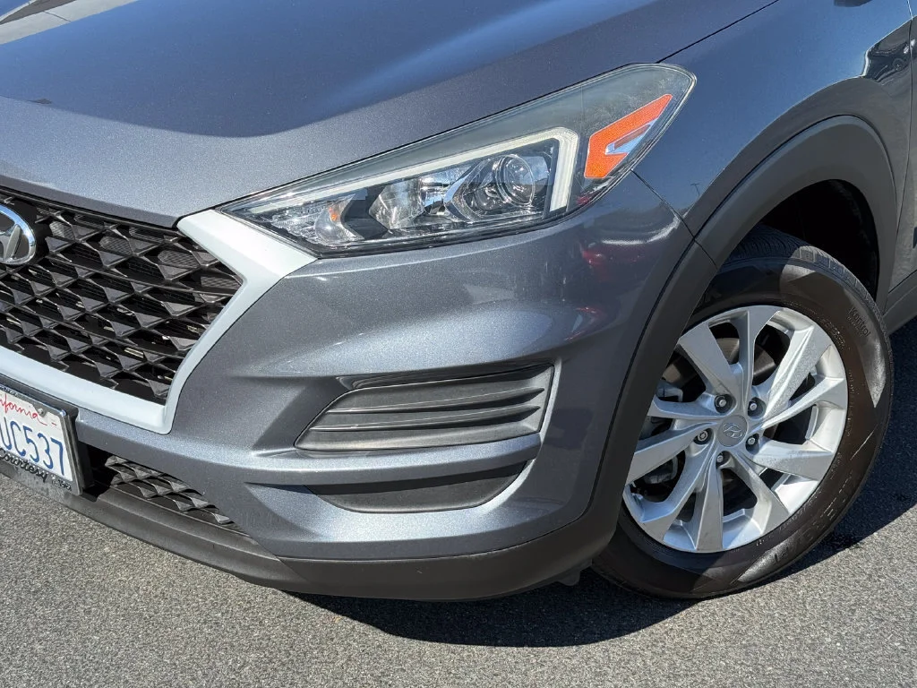 Used 2019  Hyundai Value image 3