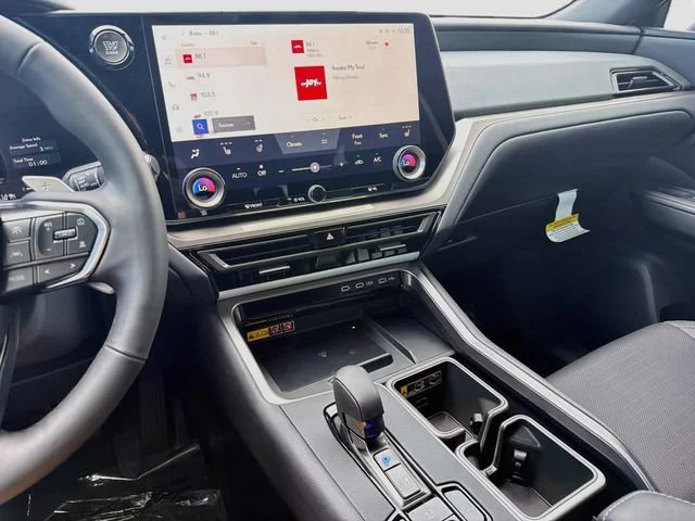 New 2026 Celestial Silver Metallic Lexus  image 27