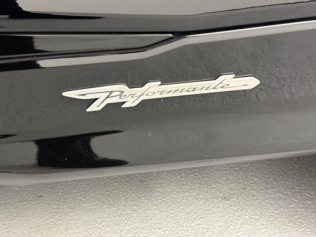 Used 2024  Lamborghini Performante image 27