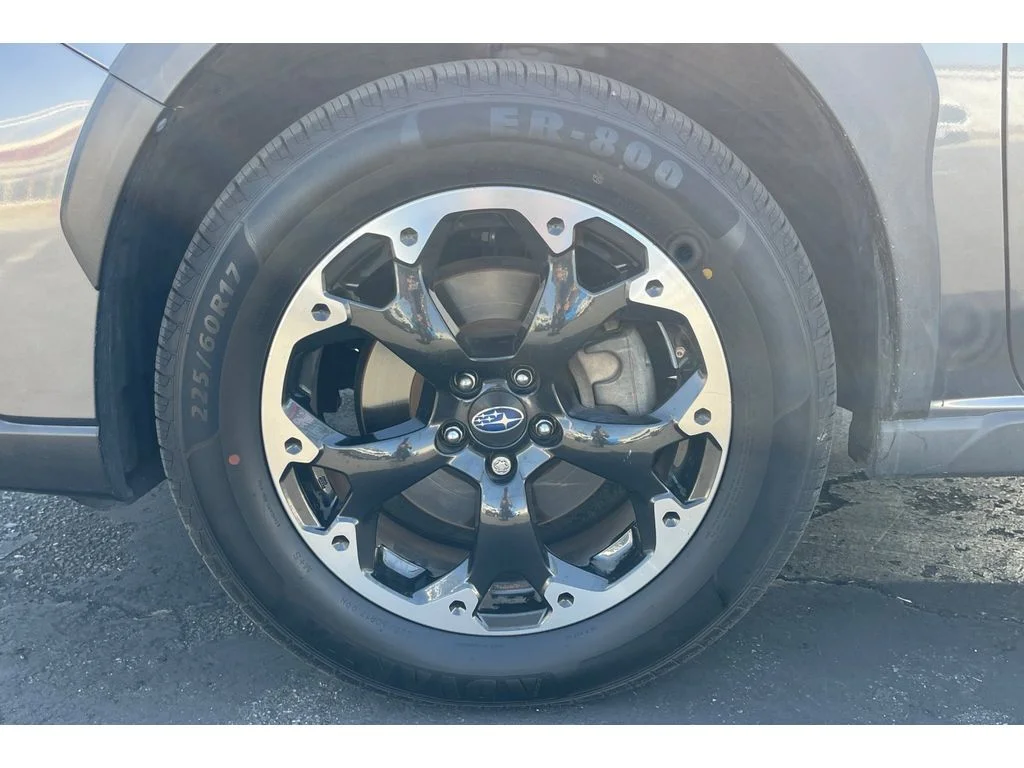 Used 2021 MAGNETITE GRAY METALLIC Subaru 5DR CVT image 40