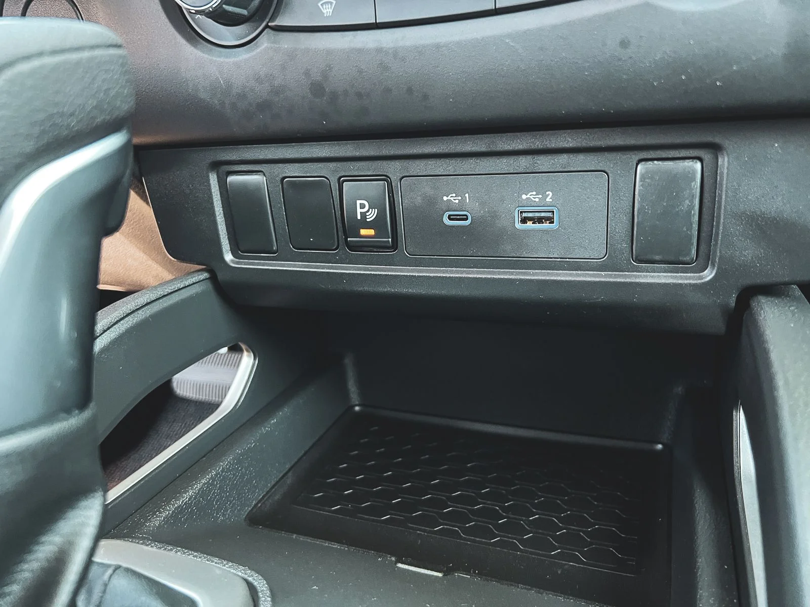 2025 Nissan Frontier SV - Photo 17