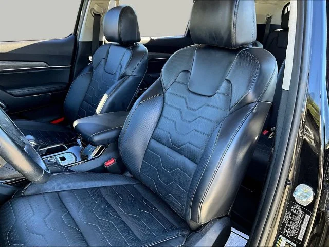 Used 2022 Black Kia SX image 23