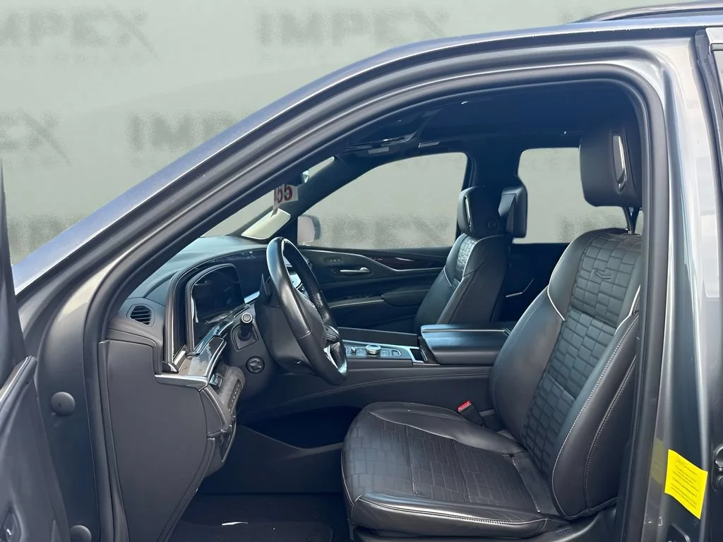 Used 2022 SATIN STEEL METALLIC Cadillac Sport Platinum image 9