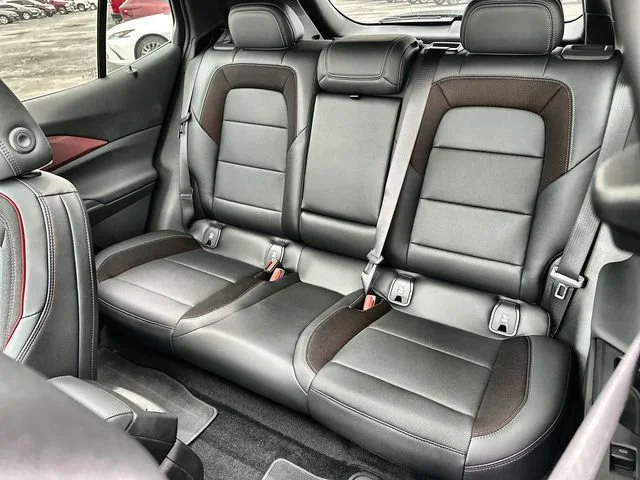 2025 Chevrolet Equinox EV RS - Photo 25