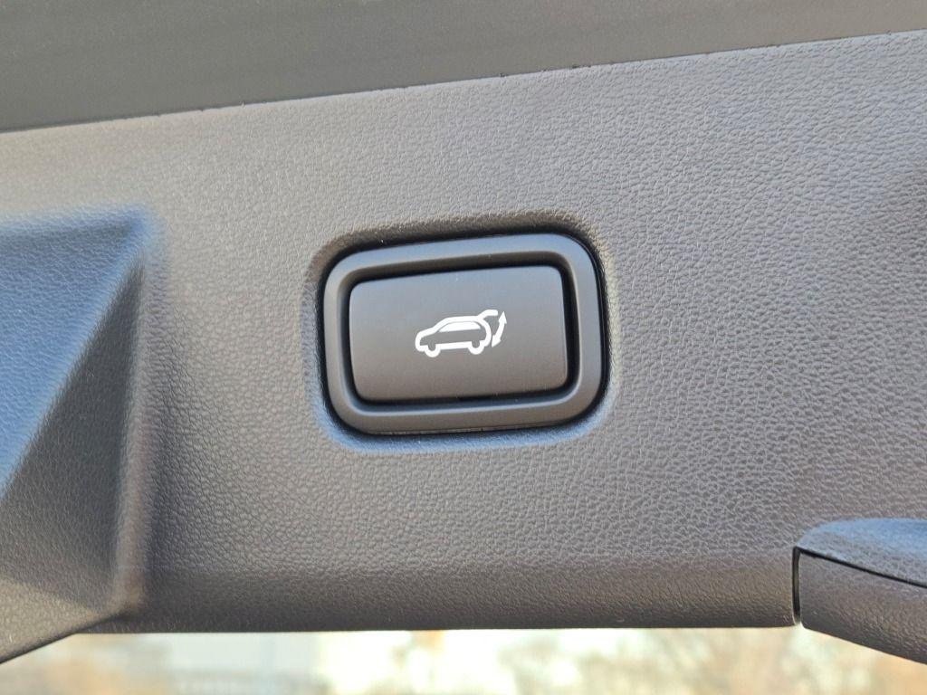 New 2026 Gray Hyundai SEL AWD image 18