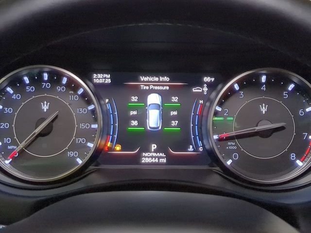 Used 2022 Blue Maserati Modena image 17