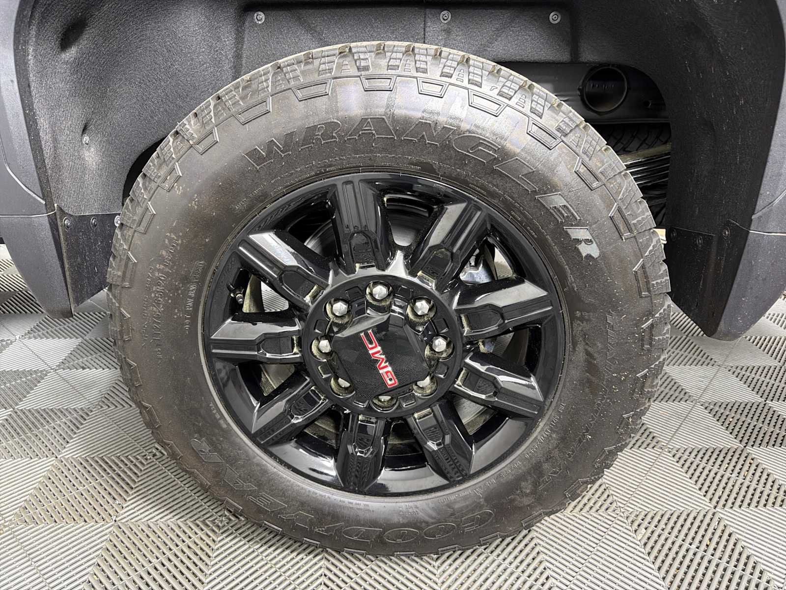 2026 GMC Sierra 2500HD AT4 - Photo 16