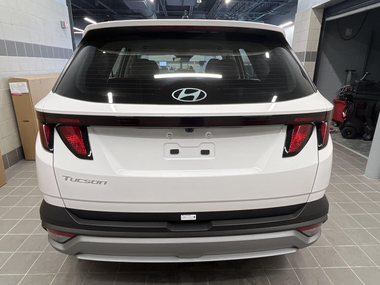 New 2026 White Hyundai SE image 23