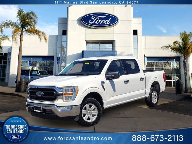 Certified Used 2022 Oxford White Ford XLT image 1