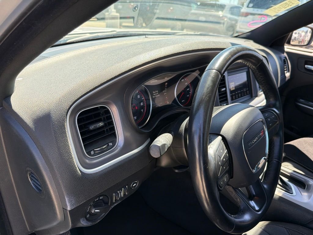Used 2022 Silver Dodge SXT image 12