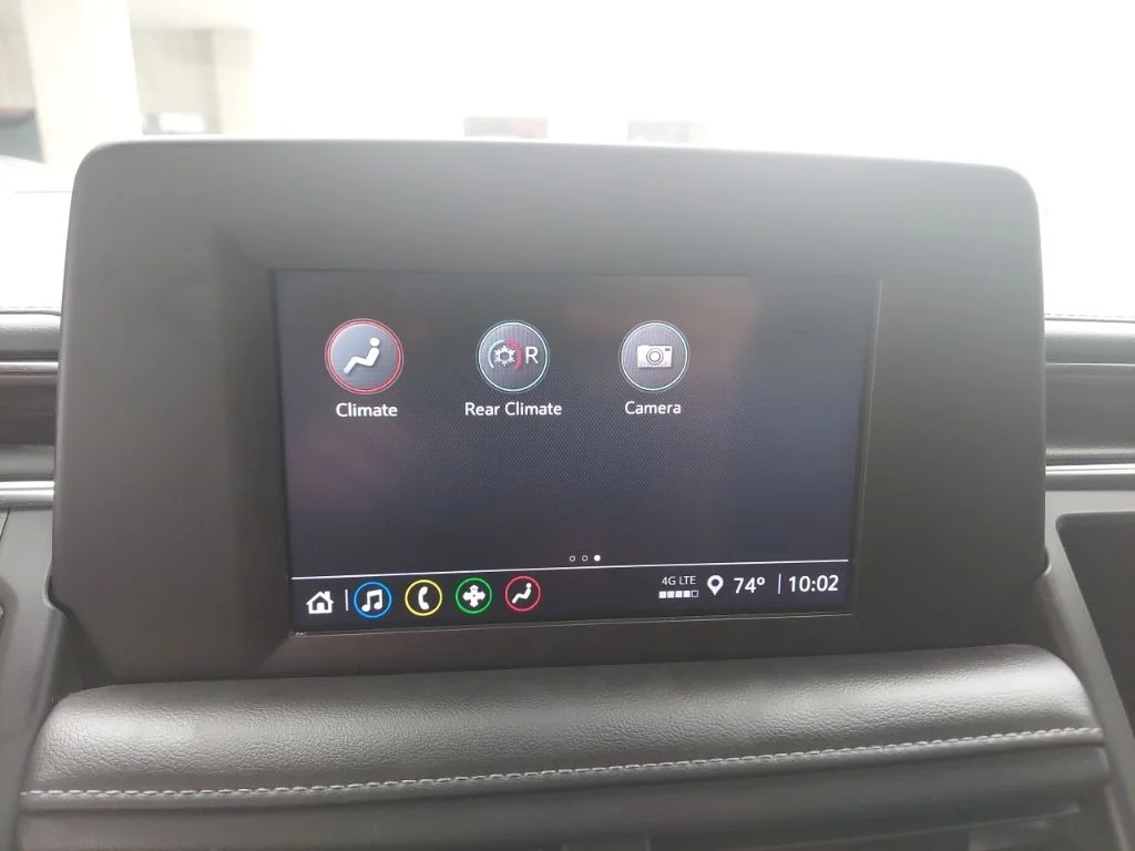 Used 2023 Gray Chevrolet Commercial Flee image 25