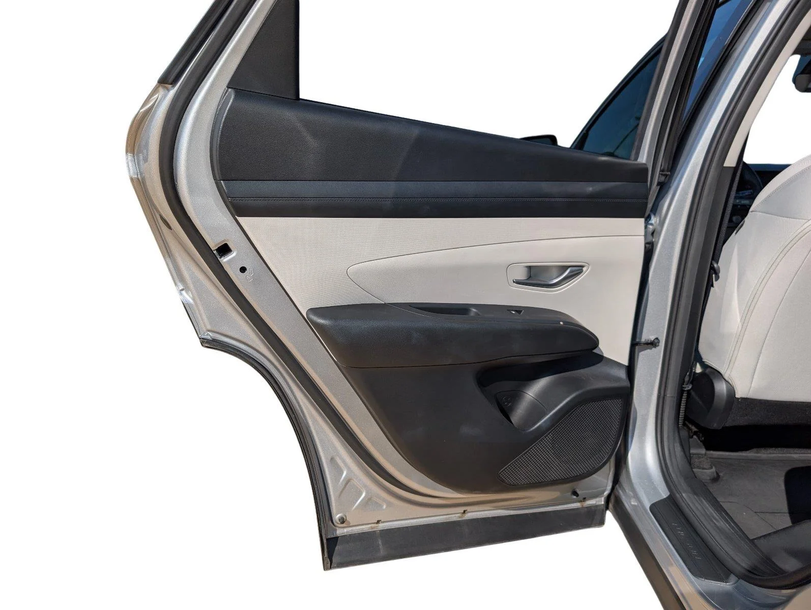 Used 2025 Shimmering Silver Hyundai SEL image 18