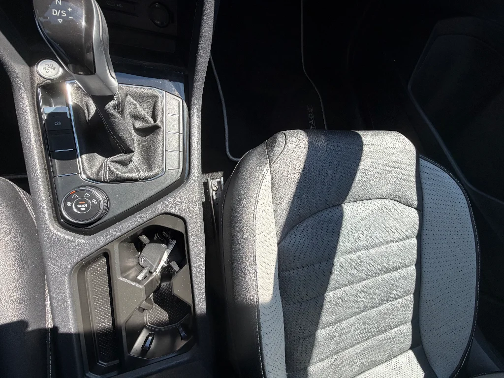 Used 2023 Pure White Volkswagen SEL image 23