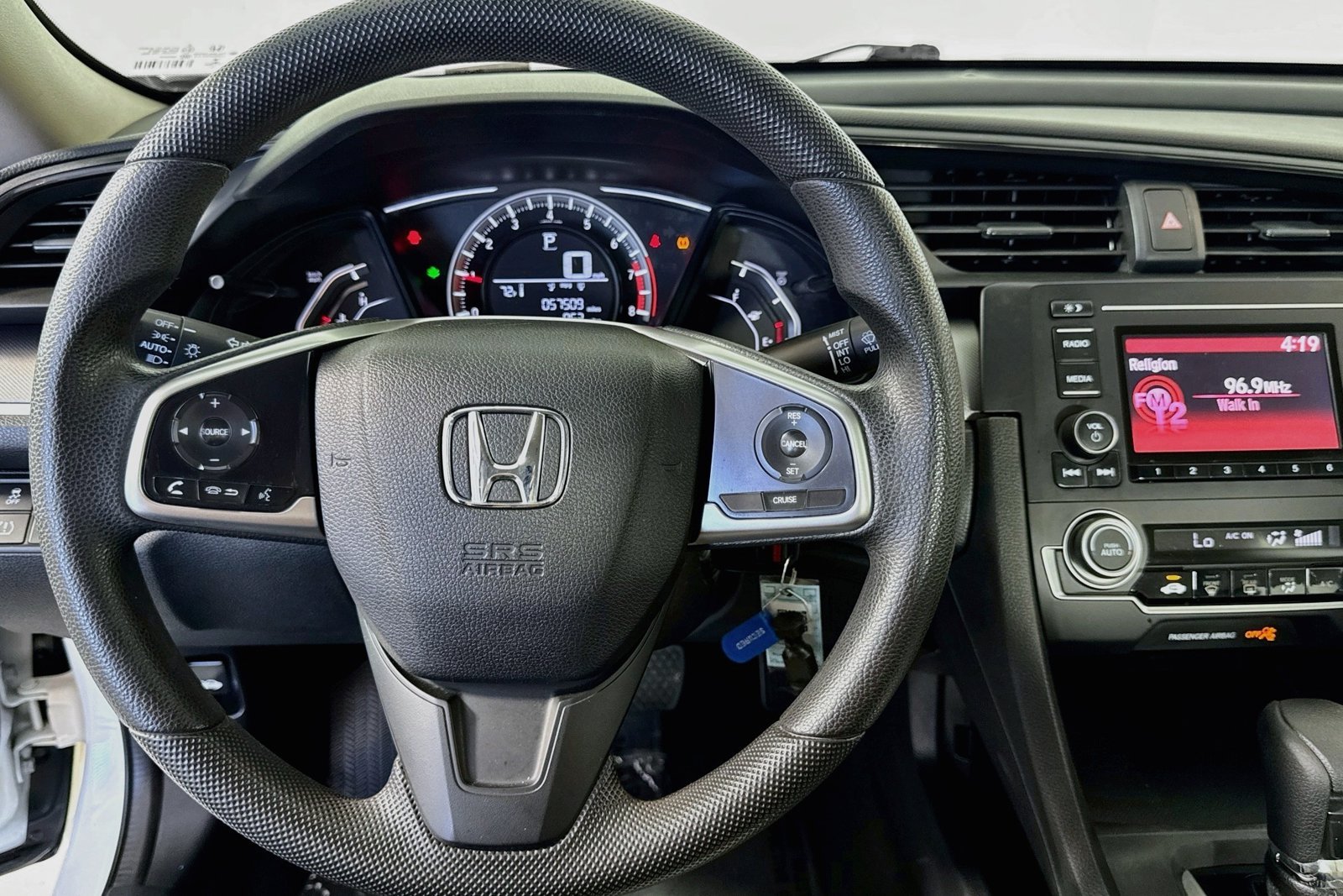 Used 2017 Taffeta White Honda LX image 11