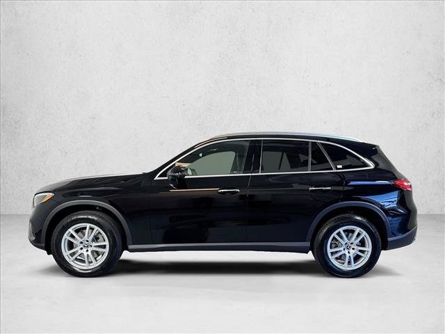 New 2026 Black Mercedes-Benz GLC 300 image 38