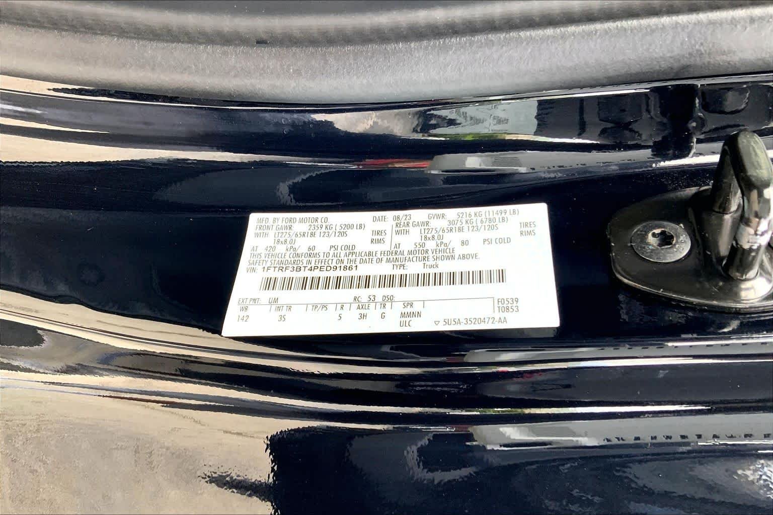Used 2023 Agate Black Metallic Ford XLT image 29