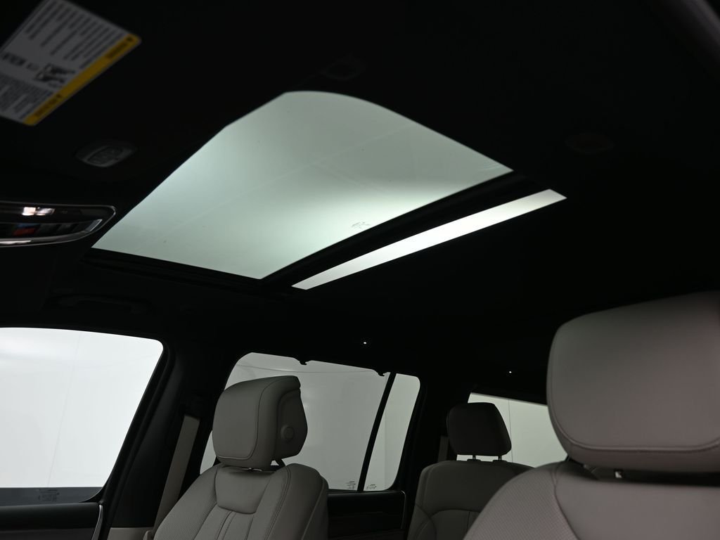New 2026 High Gloss Black Exterior Paint Jeep Limited Reserve image 23
