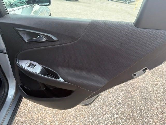 Used 2024 Sterling Gray Metallic Chevrolet LT image 17