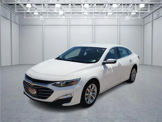 Used 2025 White Chevrolet 1LT image 1