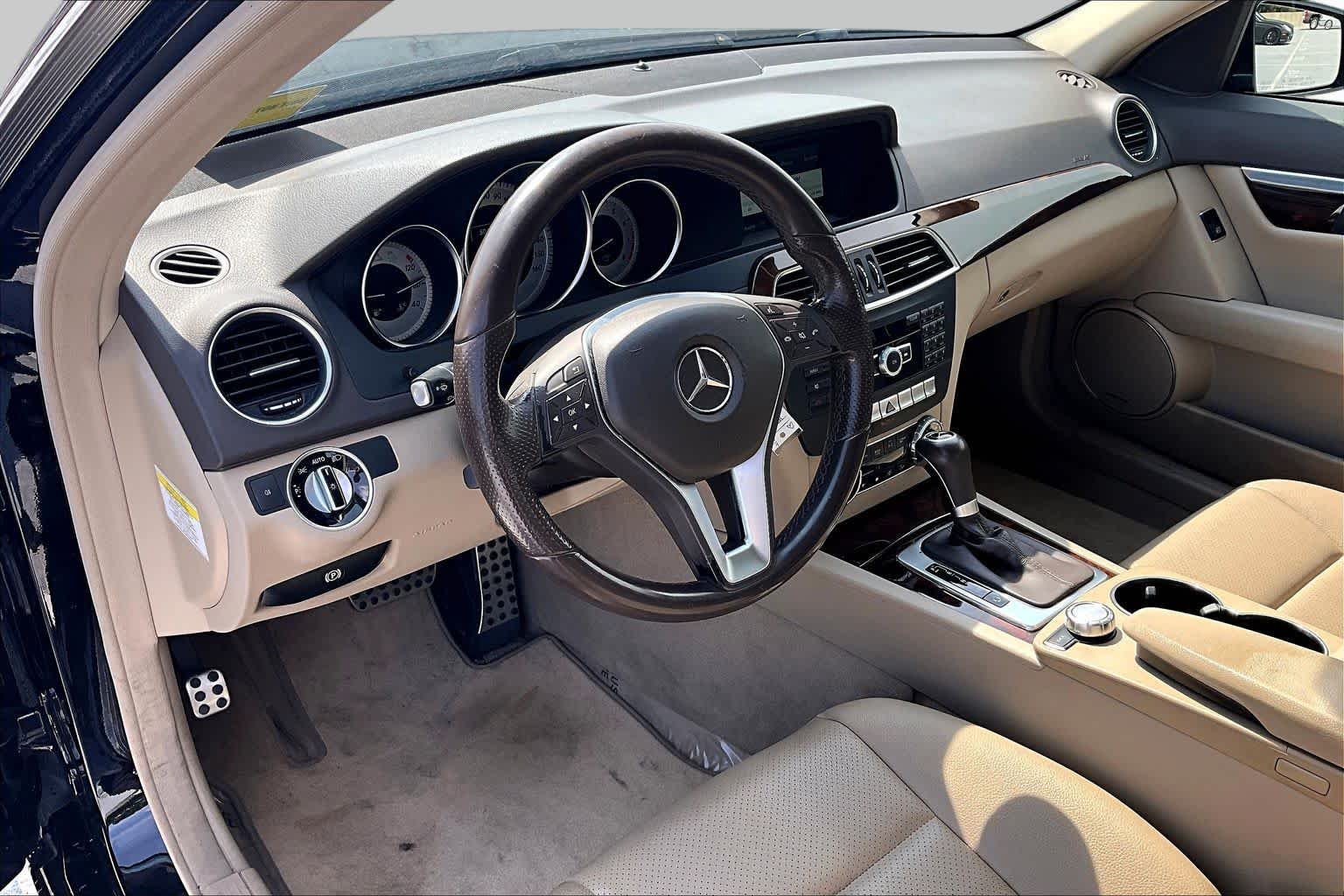 Used 2014 Obsidian Black Metallic Mercedes-Benz C 250 Sport image 17