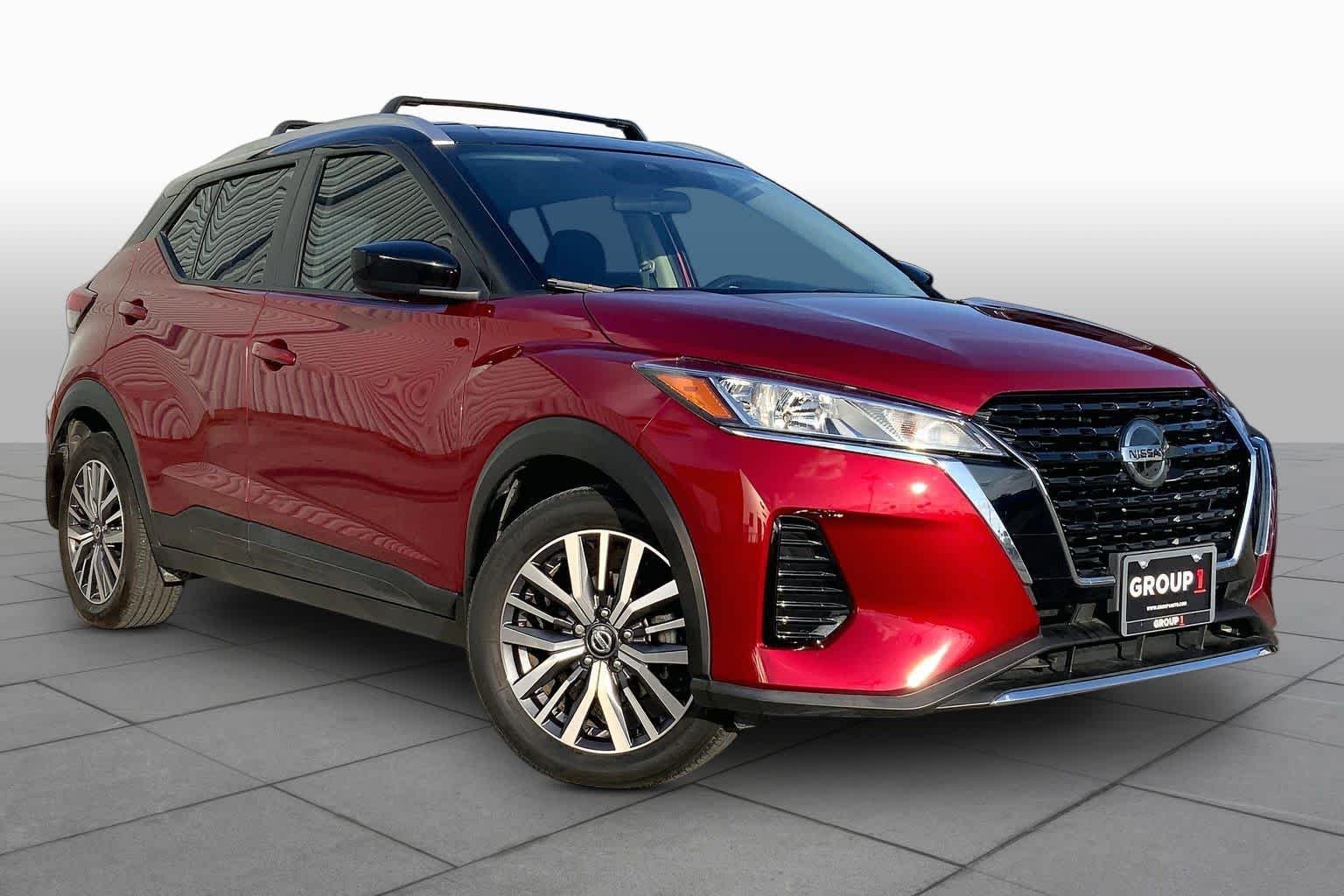 Used 2021 Scarlet Ember Tintcoat/Super Black Nissan SV image 3