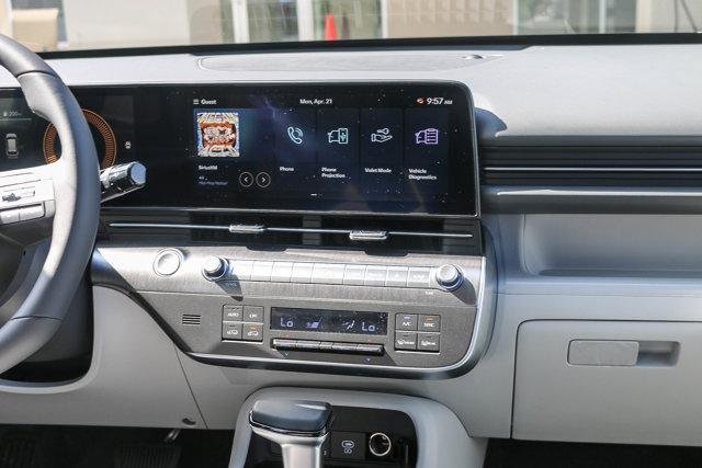 2025 Hyundai Kona SEL - Photo 13