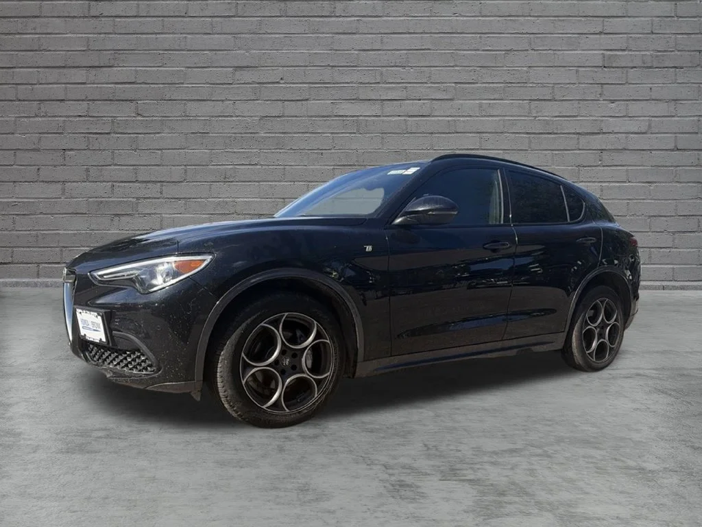 Used 2023 Black Metallic Alfa Romeo Ti image 1