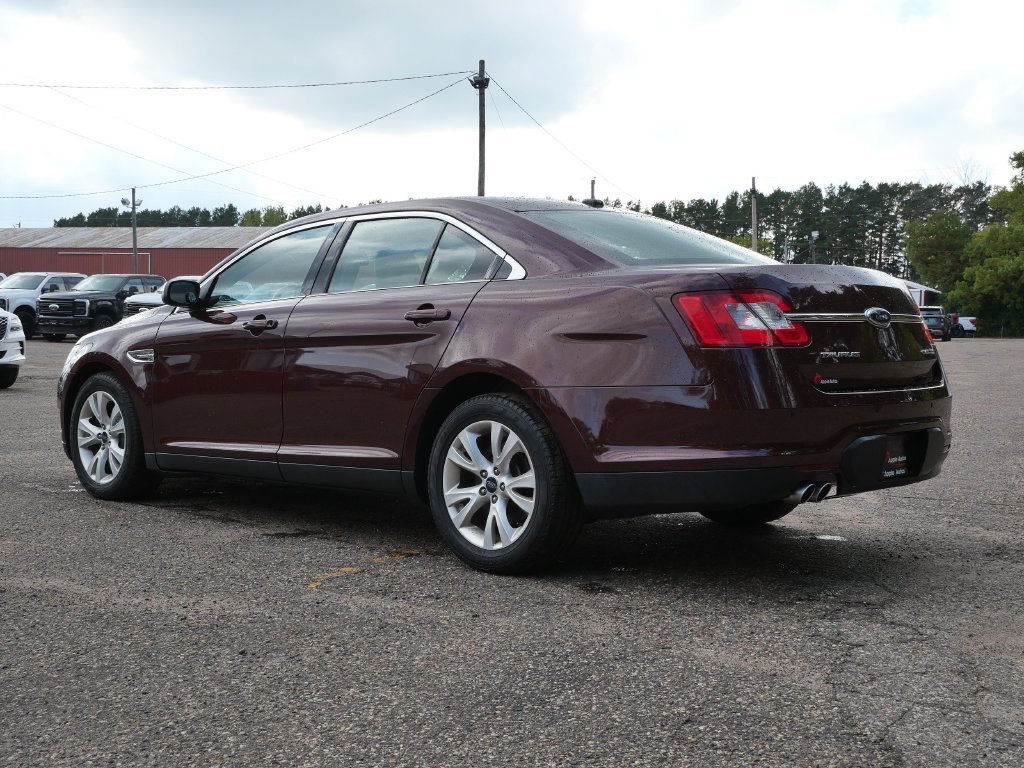 Used 2010 Red Ford SEL image 4