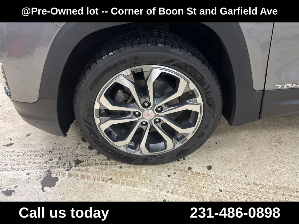 Used 2020 Gray GMC SLT image 11