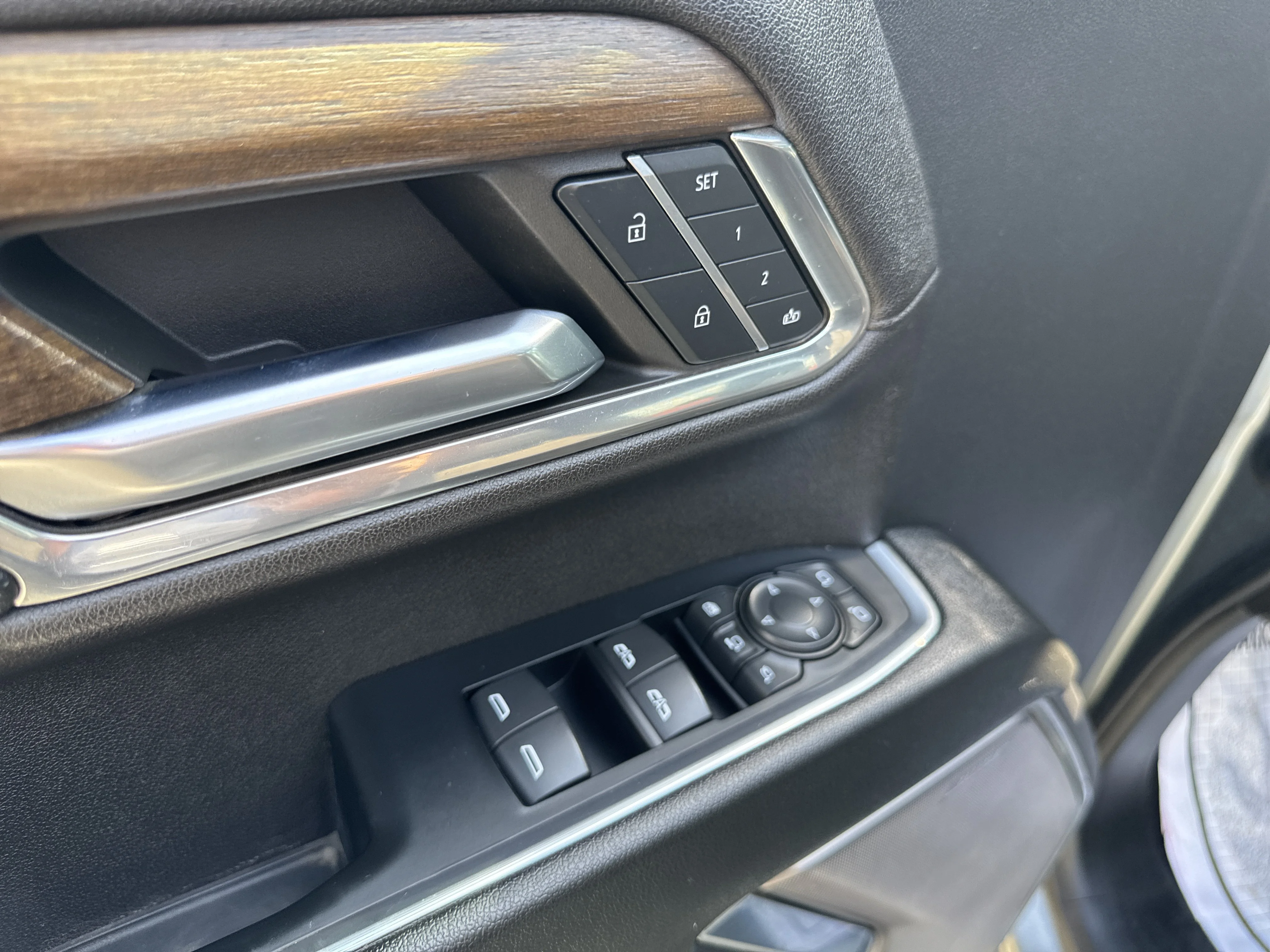 Used 2024 Sterling Gray Metallic Chevrolet High Country image 17