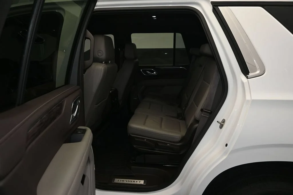 Used 2021 Summit White Chevrolet LT image 29