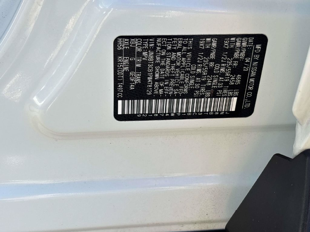 Used 2023 White Nissan SL image 32