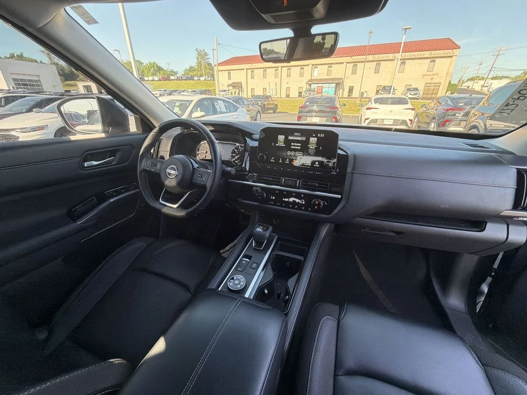 Used 2024 Black Nissan SL image 10