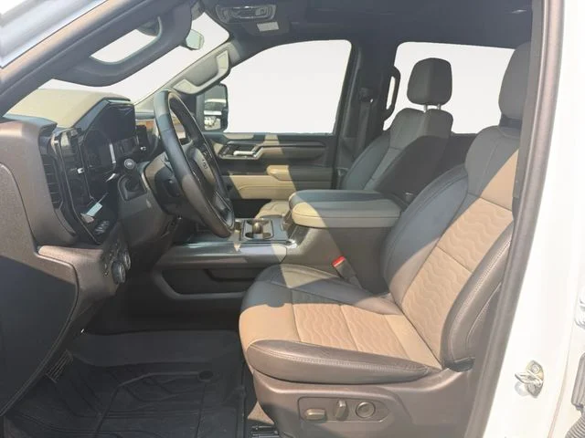 Used 2024 White Chevrolet ZR2 image 11