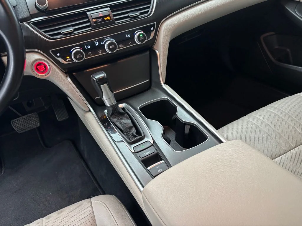 Used 2021  Honda EX-L image 27