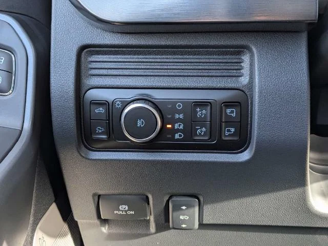 New 2026 Oxford White Ford F-250® Lariat® image 53