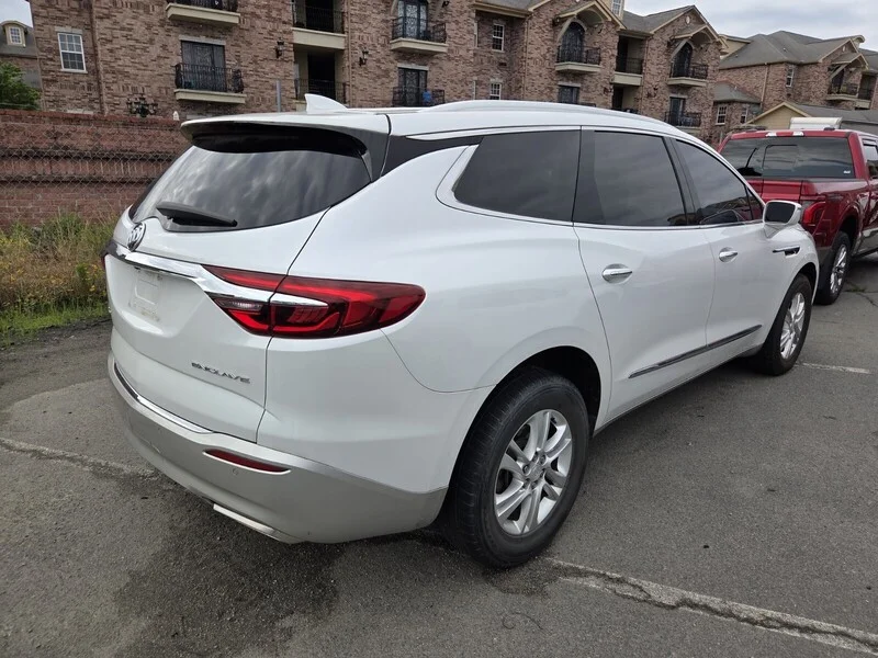 Used 2018 White Frost BUICK PREMIUM GROUP image 10