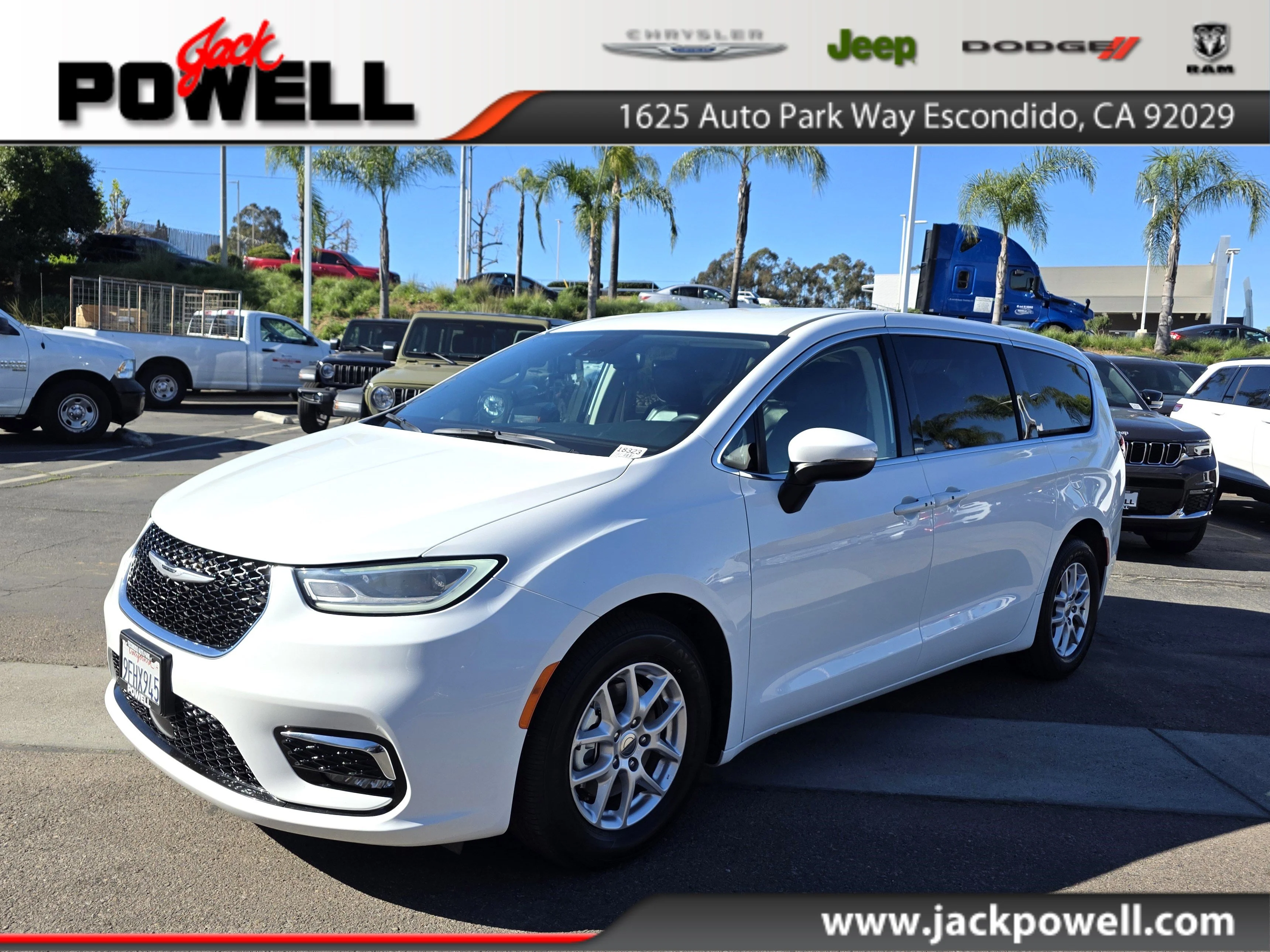 2023 Chrysler Pacifica Touring L