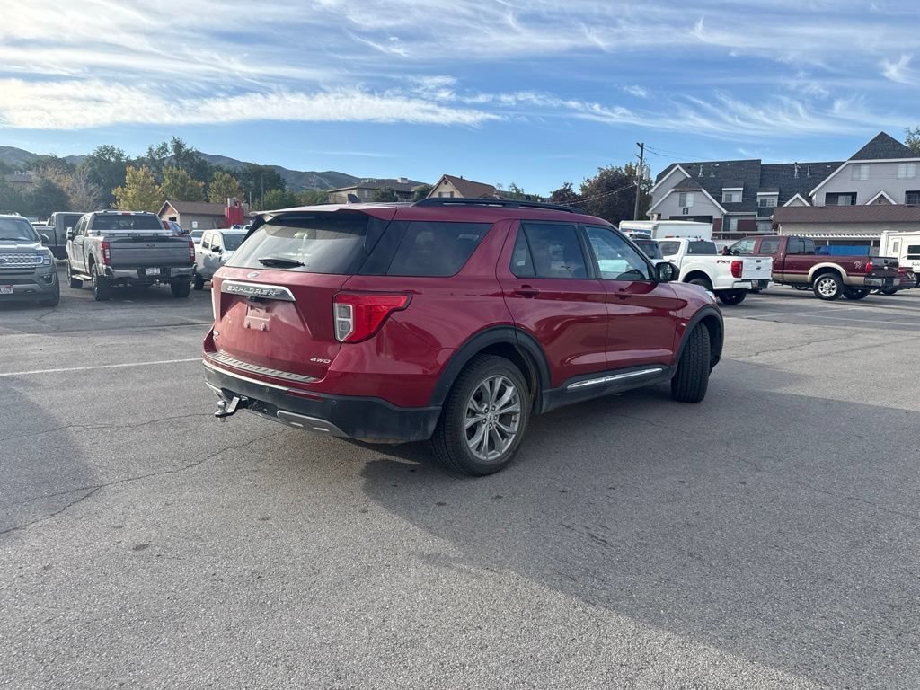 Used 2023 Red Metallic Ford XLT image 5
