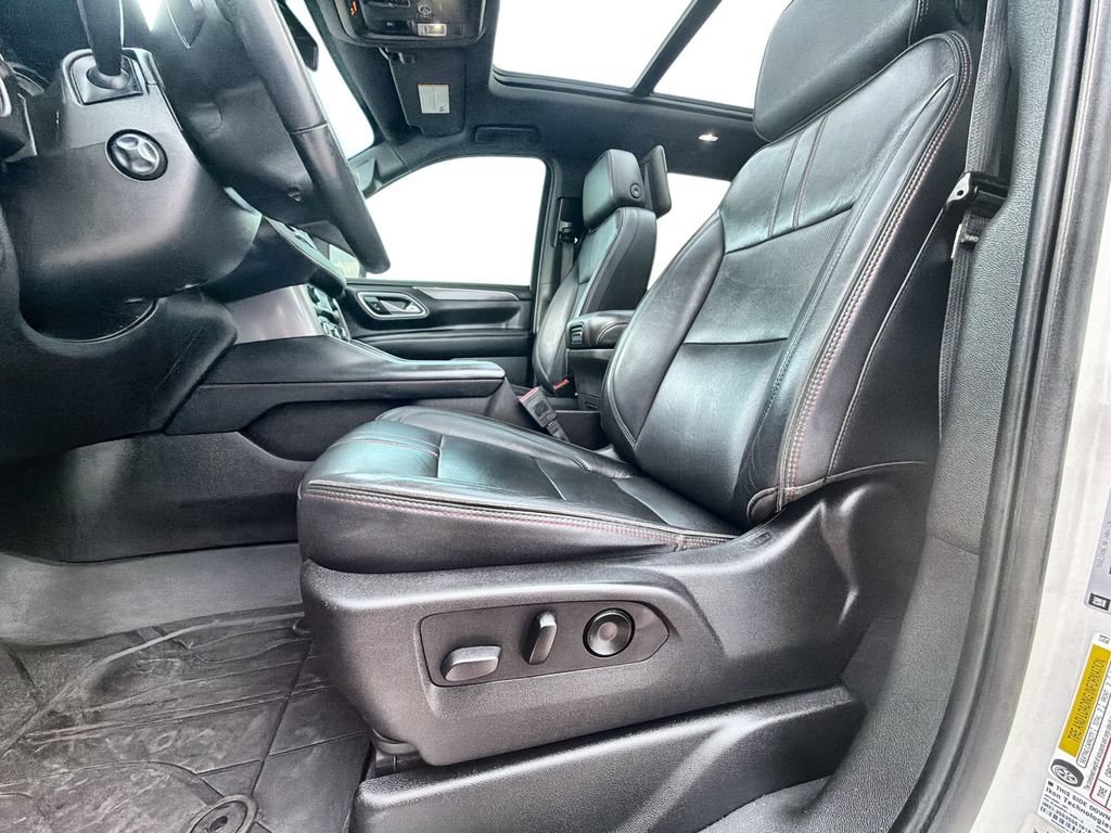 Used 2021 IRIDESCENT PEARL TRICOAT Chevrolet RST image 20