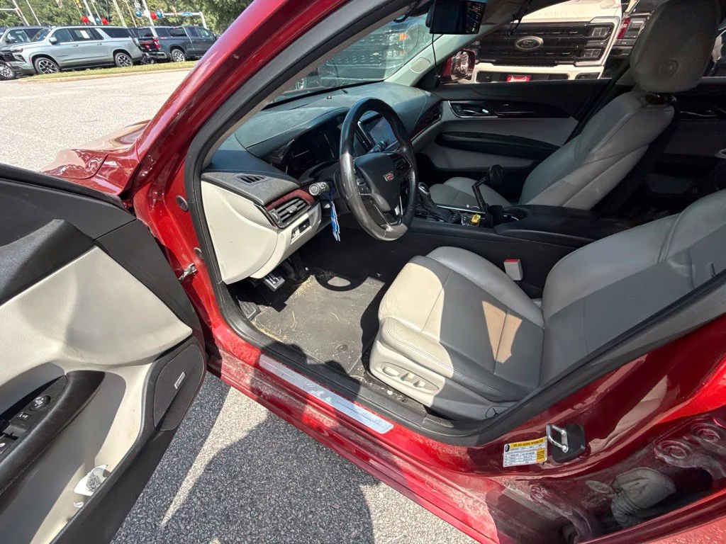 Used 2018 Red Cadillac 2.0L Turbo Luxury image 13