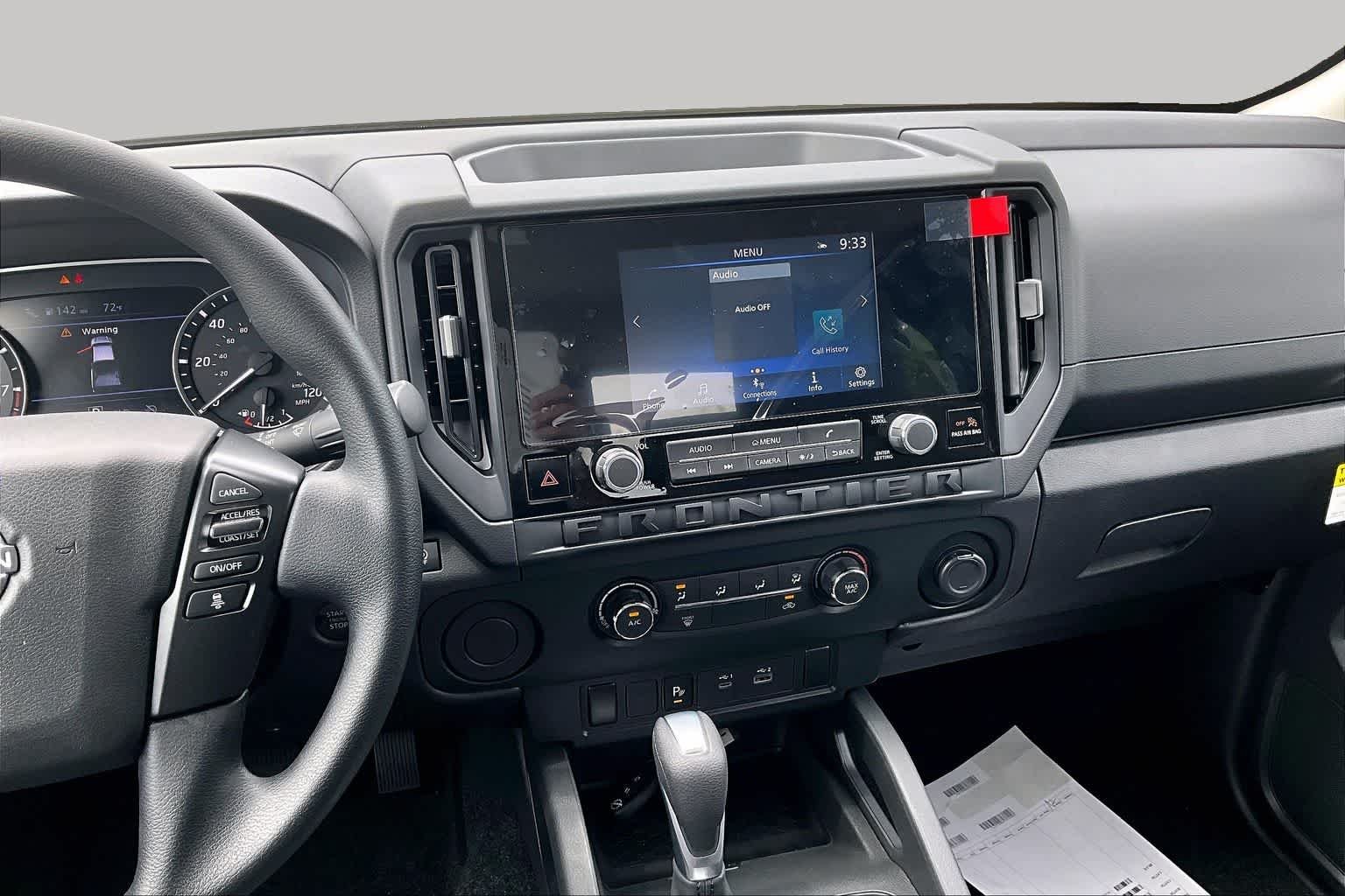 New 2026 Glacier White Nissan S image 6