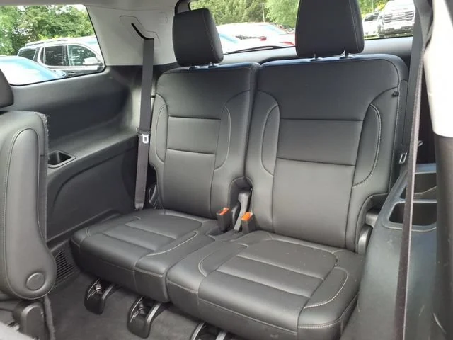 2023 GMC Acadia SLT - Photo 18