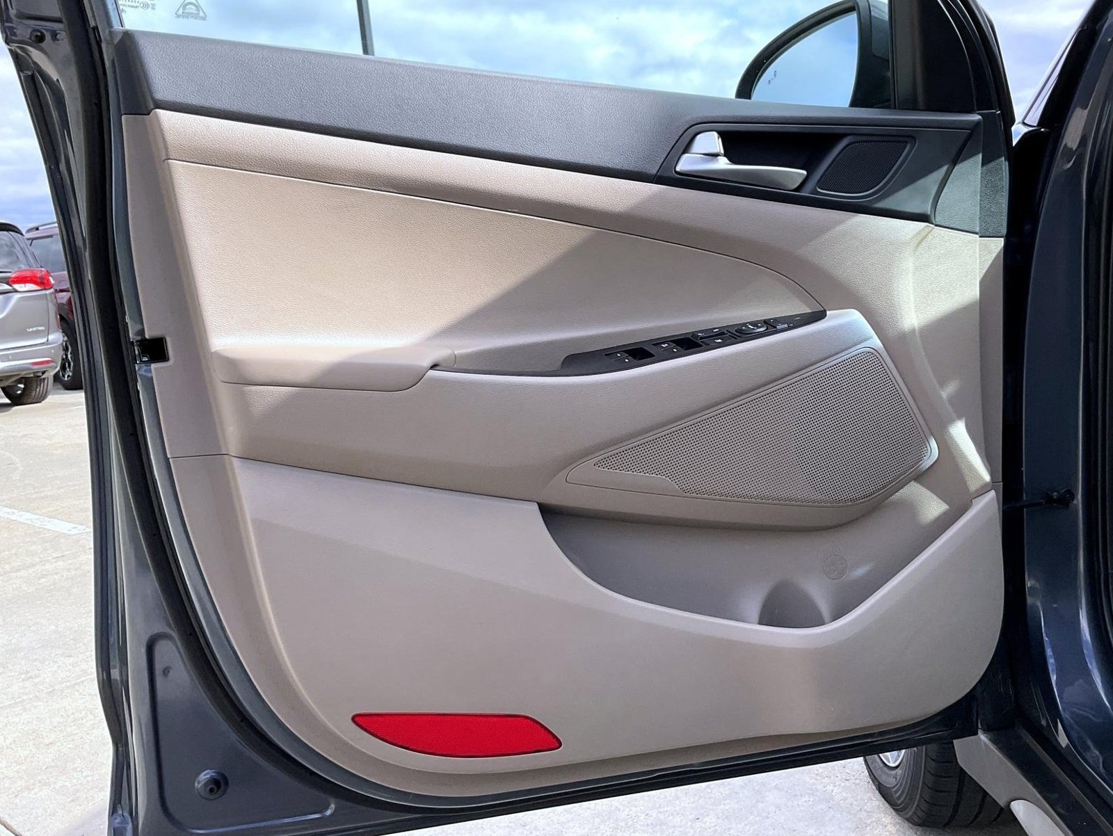 Used 2021 Blue Hyundai SEL image 9