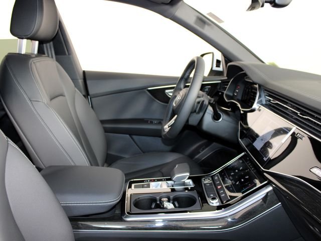 Used 2026  Audi 55 Premium image 32
